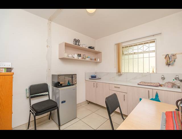 80M² OFFICE FOR SALE IN BORDEAUX